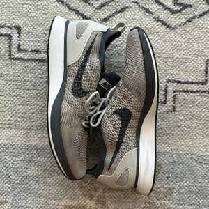 Nike Air Zoom Mariah Flyknit Sneakers